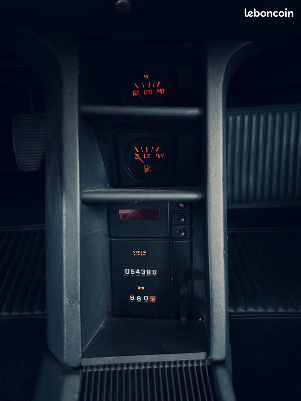 Ferrari Testarossa - Entretien à jour - Historique complet et limpide (image 13)