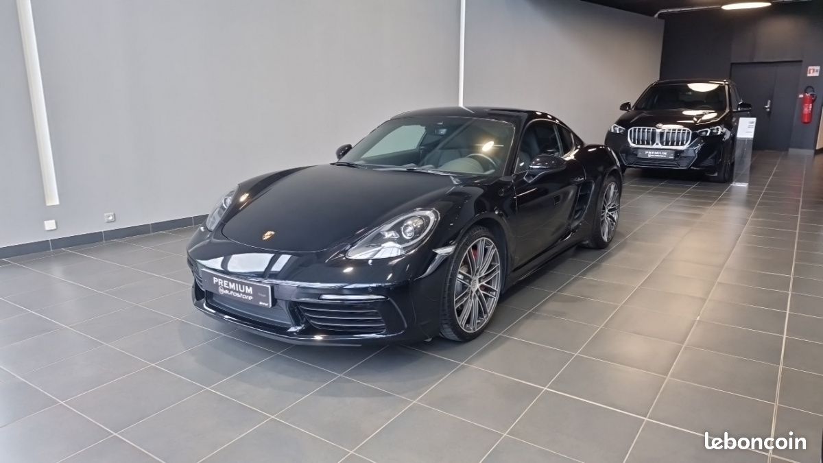 Porsche 718 Cayman S (image 1)