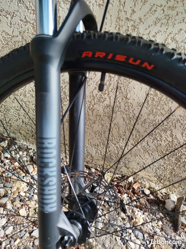 VTT Nakamura Summit 715 (image 6)
