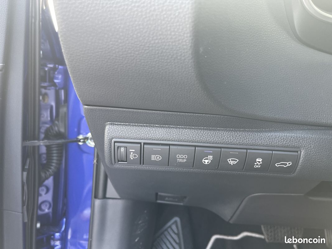Toyota COROLLA TOURING SPT 2.0 178CH DESIGN MY26 (image 29)