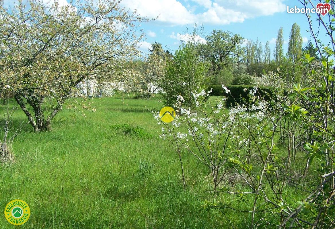 Terrain 925 m² · à Saint-Florent-sur-Cher · 925 m² · 15 500 €