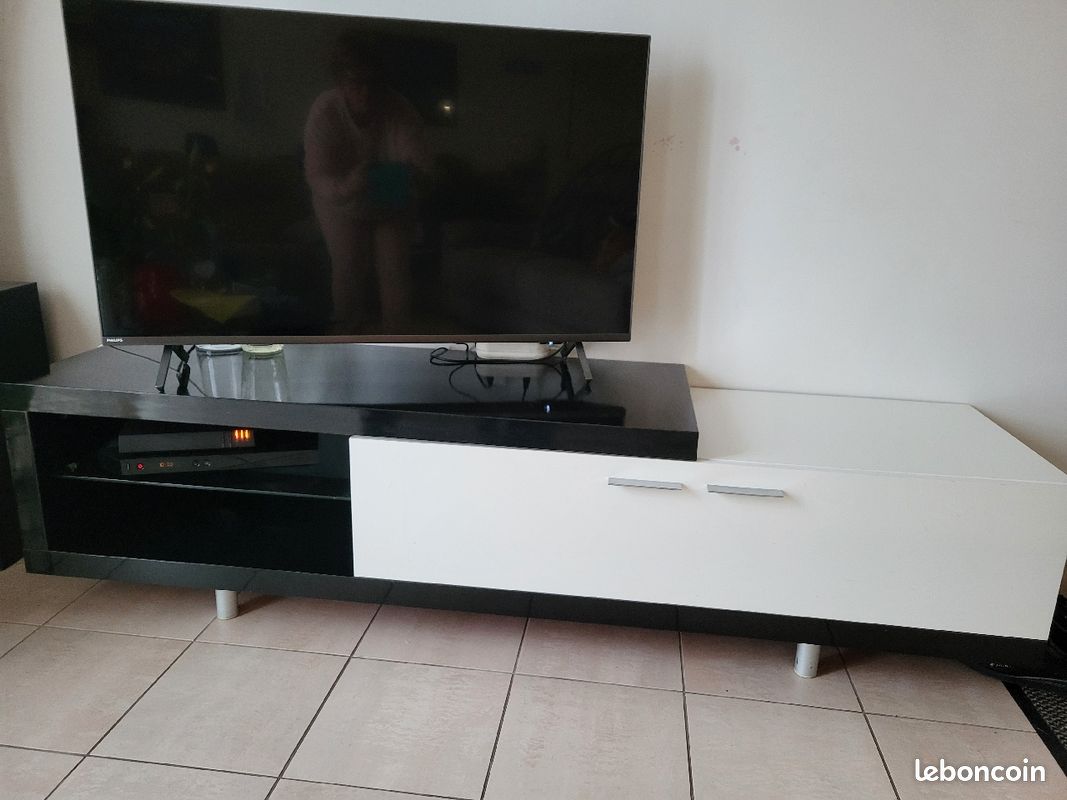 Salle a manger/Salon/Meuble TV/Buffet (image 1)