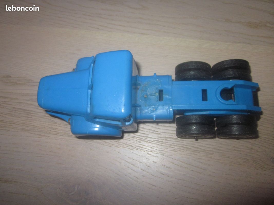 BERLIET TRACTEUR TBO 15 ROUGE ET REMORQUE PORTE VOITURE BLEU NOREV PLASTIQUE - Boutique Loisir et Collection