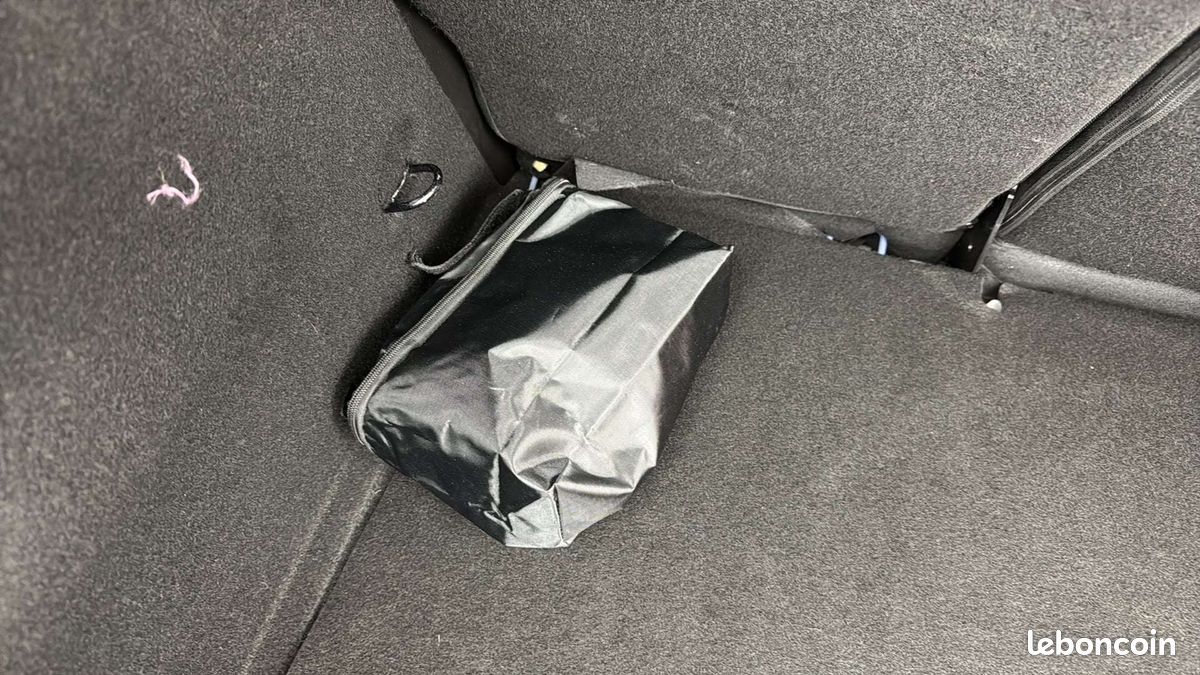 Renault clio eco g 100 ch gsr2 techno (image 26)