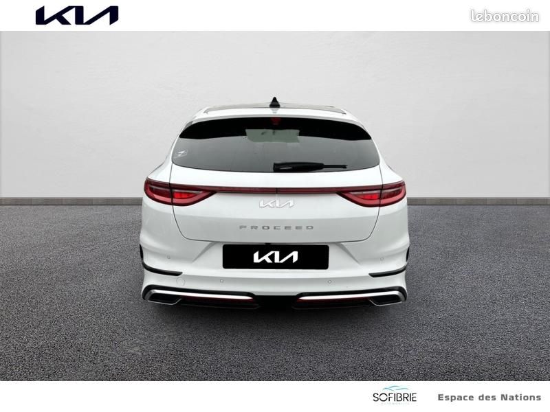 Kia ProCeed 1.5 T-GDi 140ch GT-line Premium DCT7 (image 13)