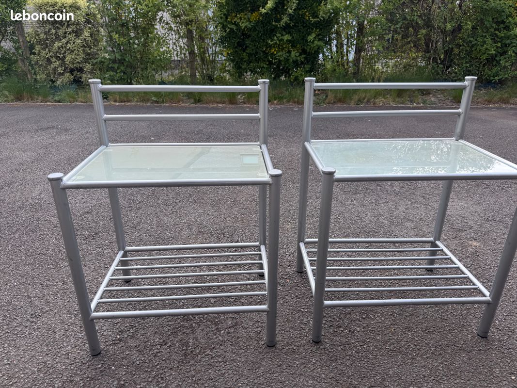 Tables de chevet (image 1)