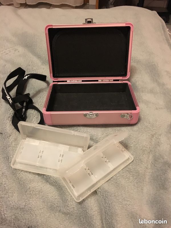 Coque console Nintendo DSi rose (image 1)