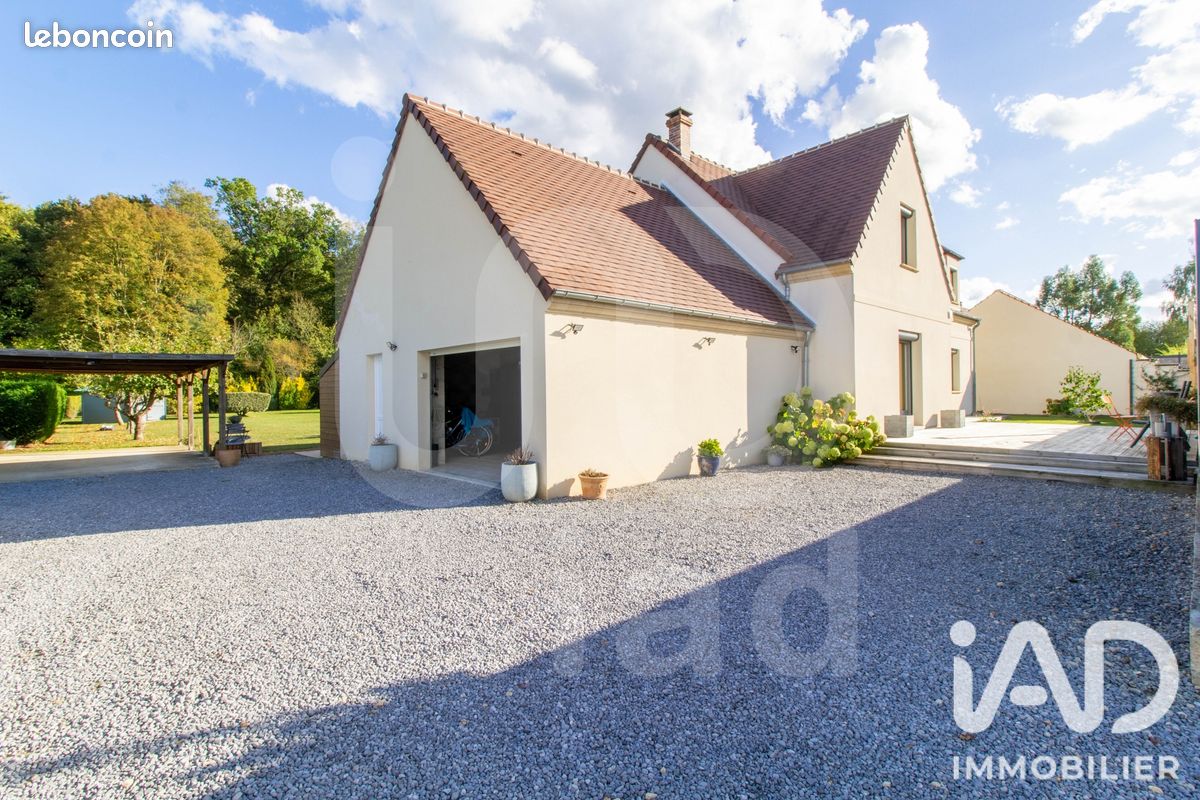 Maison 6 pièces 160 m² · à Saint-Léger-aux-Bois · 160 m² · 365 000 €