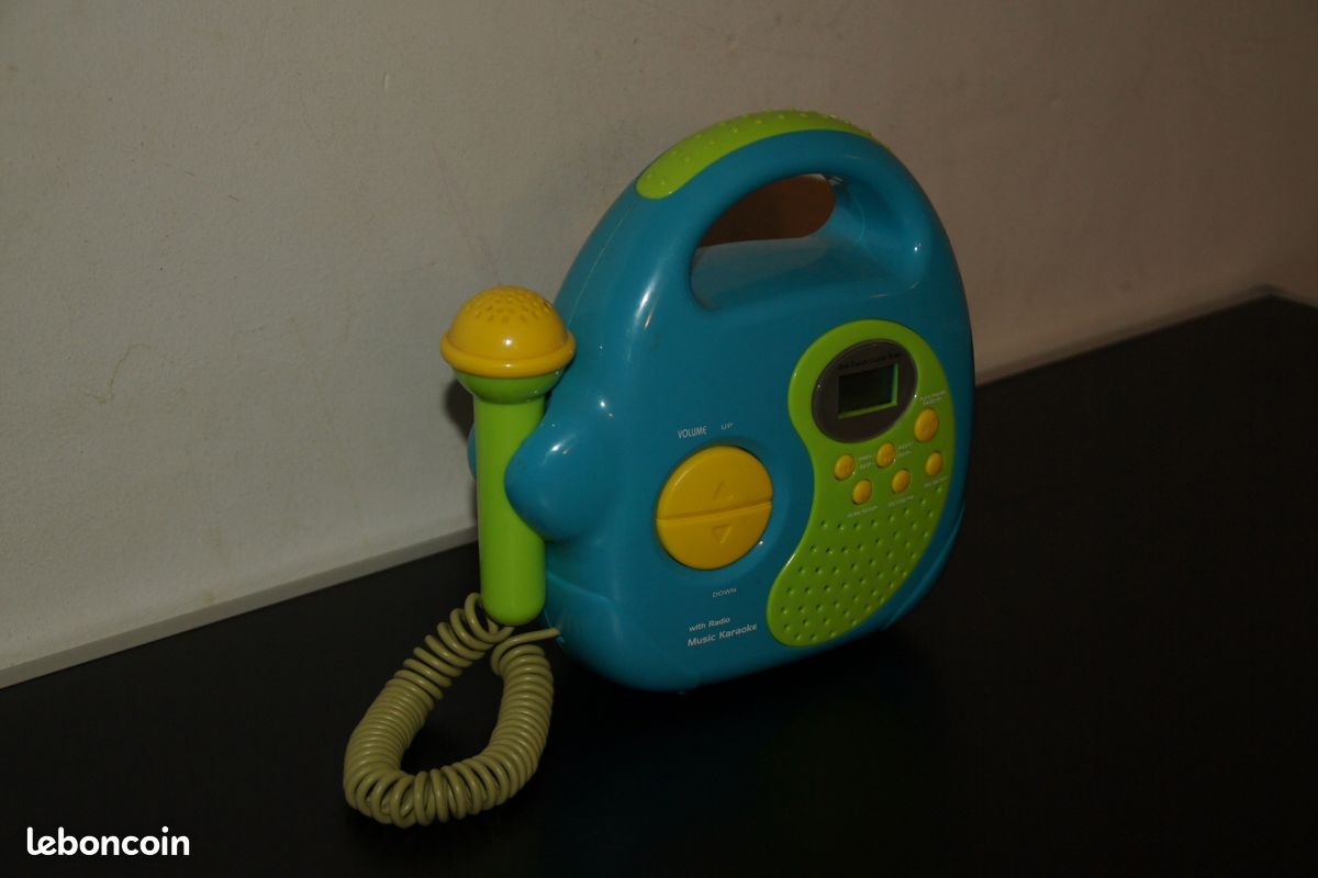 (3ans et +) Poste radio portable avec micro enregistreur « music karaoké » (image 4)