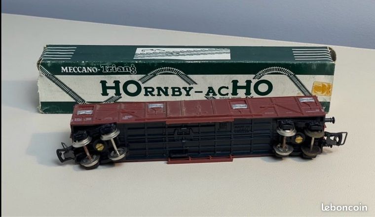 WAGON COUVERT HORNBY ECHELLE 0 PLM KKwF BOITE ABIMEE