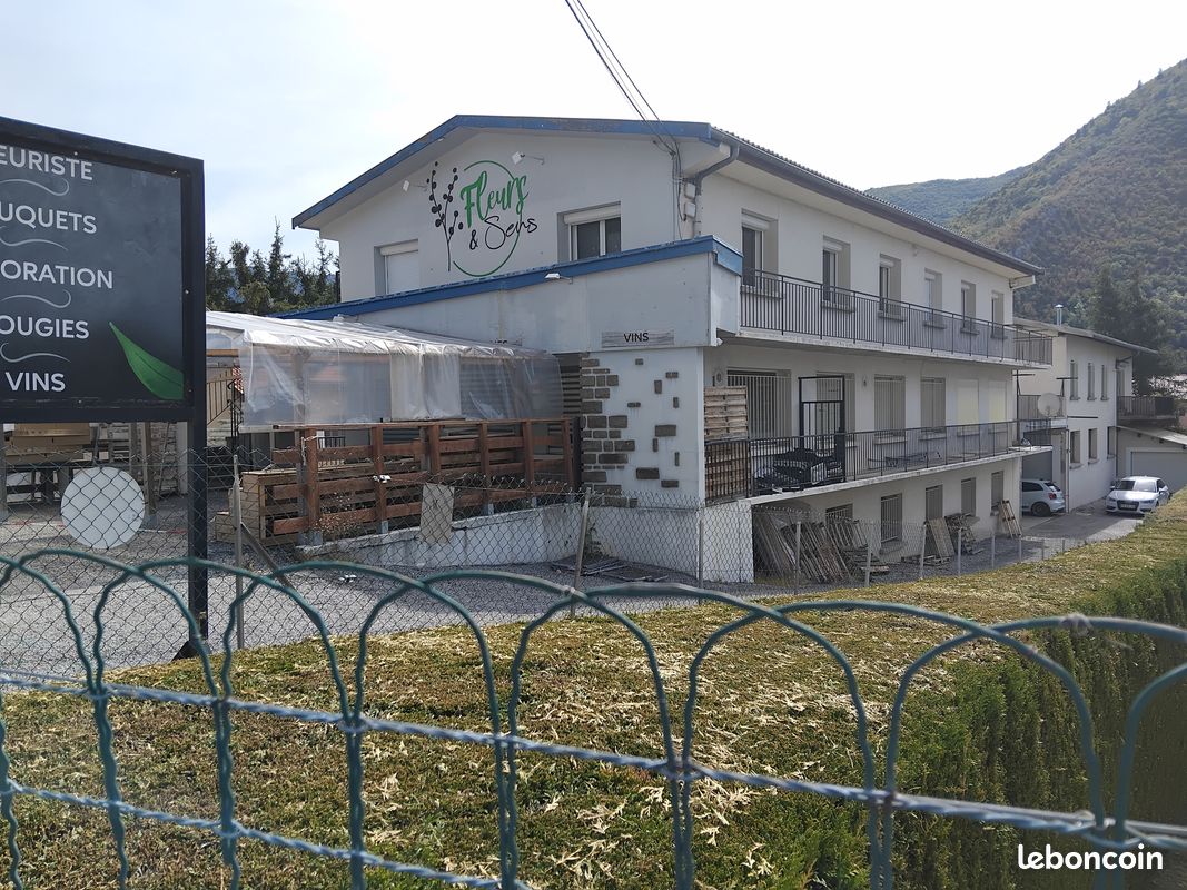6 pièces 480 m² · à Veynes · 480 m² · 430 000 €