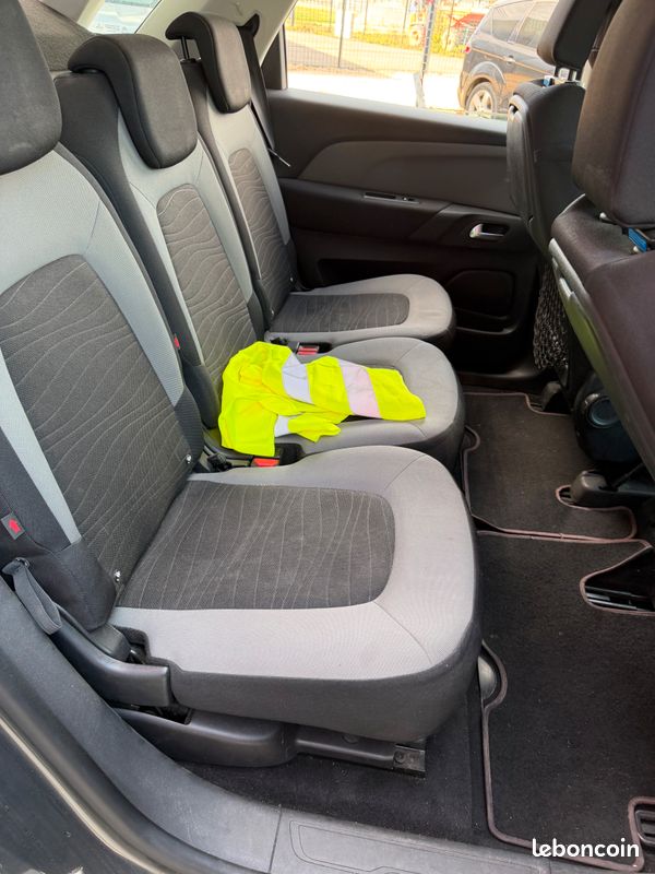 Citroen c4 picasso ii 1.6 e-hdi etg6 92 cv (image 8)