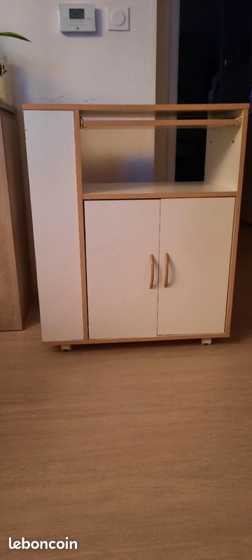 Meuble de micro-ondes (image 1)