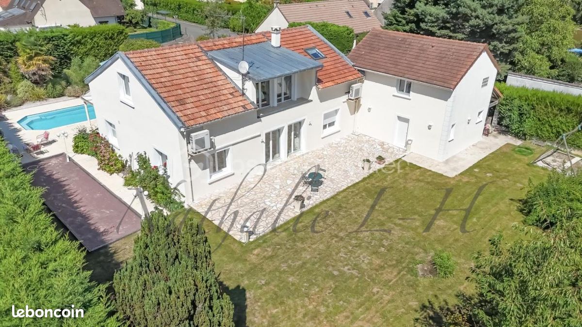 Maison 6 pièces 224 m² · à Servon · 224 m² · 629 000 €