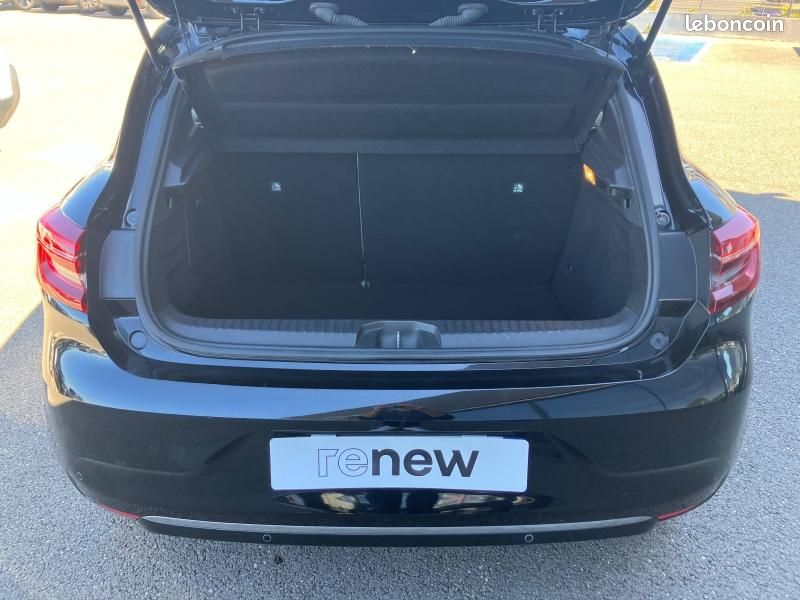 Renault Clio 1.6 E-Tech 140ch Initiale Paris -21 (image 9)