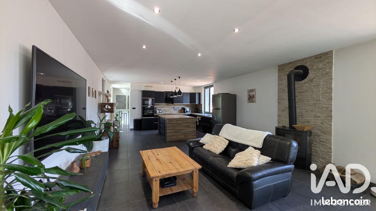Maison 7 pièces 124 m² · à Chomérac · 124 m² · 255 000 €