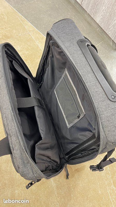 Eastpak cabine (image 6)