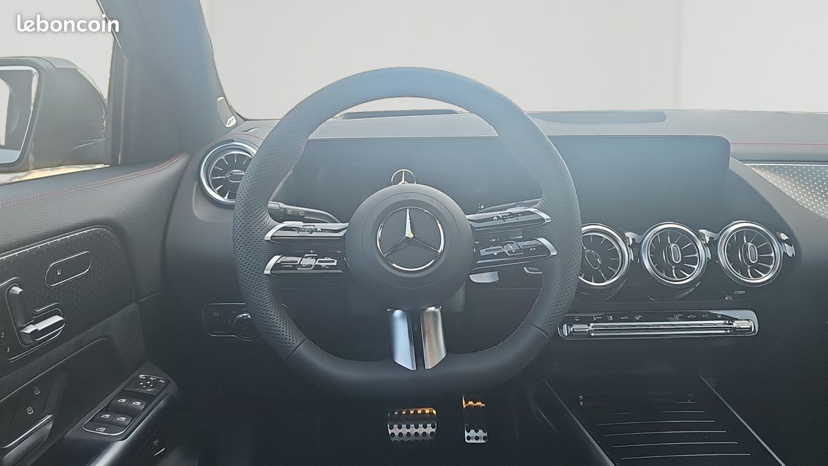 MERCEDES EQA 300 4Matic Business Edition Executive (image 10)