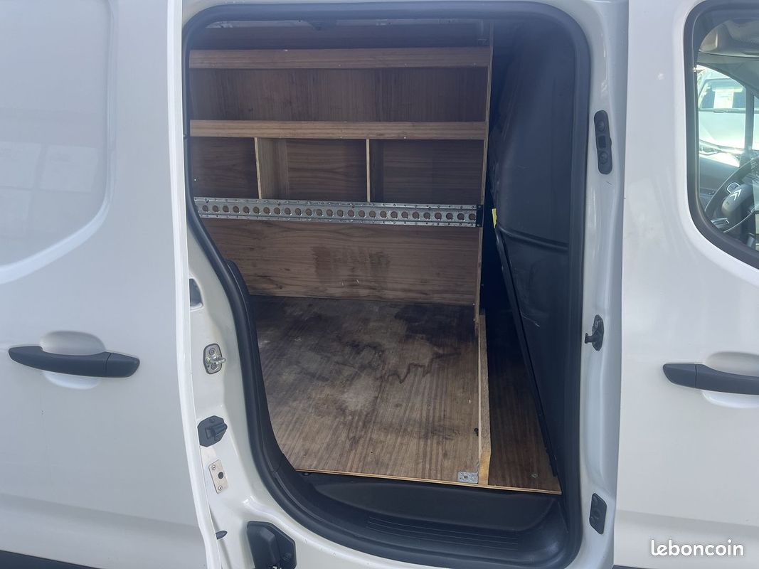 Citroen BERLINGO VAN M 1000KG HDI 100 CH DRIVER + 2016 E OPTIONS (image 8)
