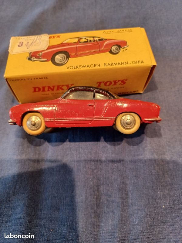Miniature Dinky Toys Volkswagen Karmann Ghia - Échelle 1:43 - Avec Boîte D'origine - Occasion