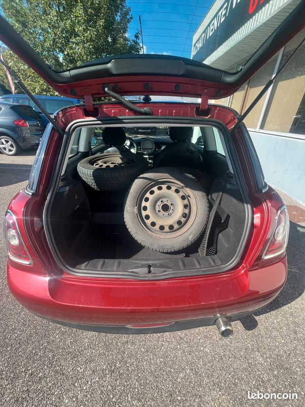 Mini Cooper 1.6 120 ch – 2009 – 133 000 km – Dépôt-Vente – Carnet d'entretien – Garantie 12 mois possible (image 8)