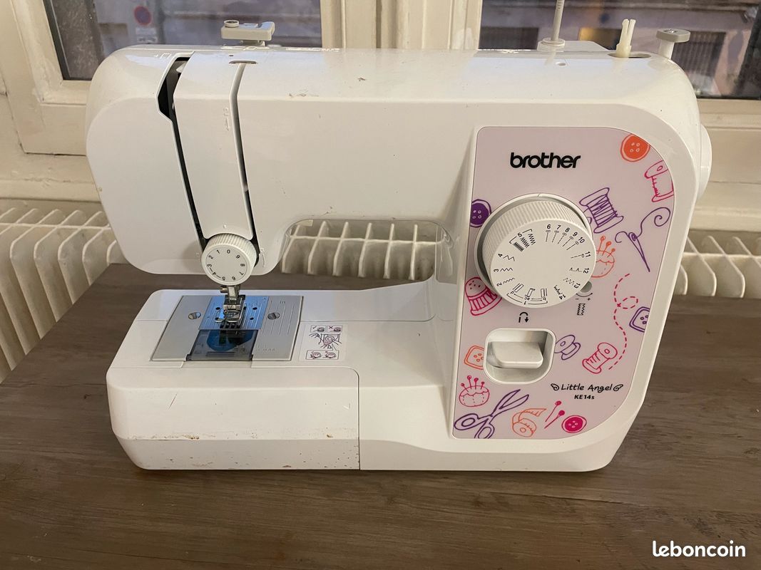 Machine à coudre (image 1)
