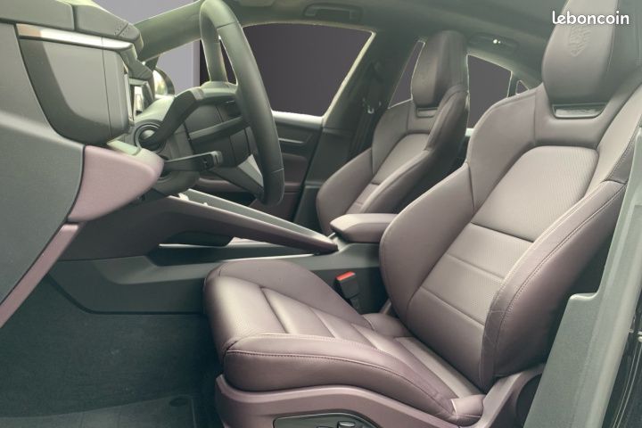 PORSCHE MACAN TURBO 639CV Garantie 12 mois Pack chrono toit ouvrant premiere main (image 9)