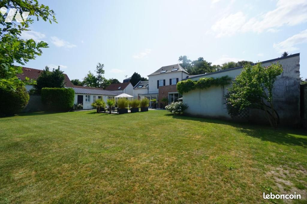 Maison 7 pièces 206 m² · à Amiens · 206 m² · 574 900 €