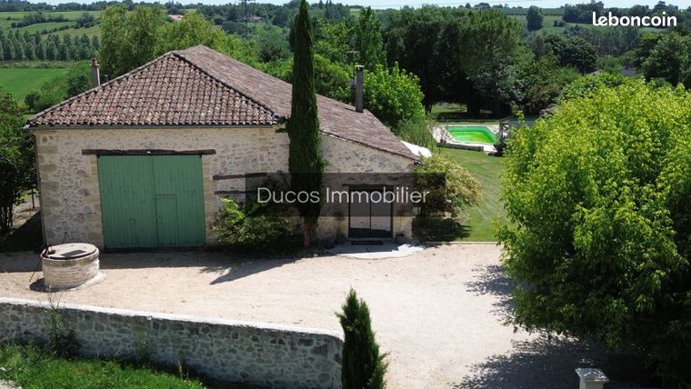 Maison 5 pièces 210 m²