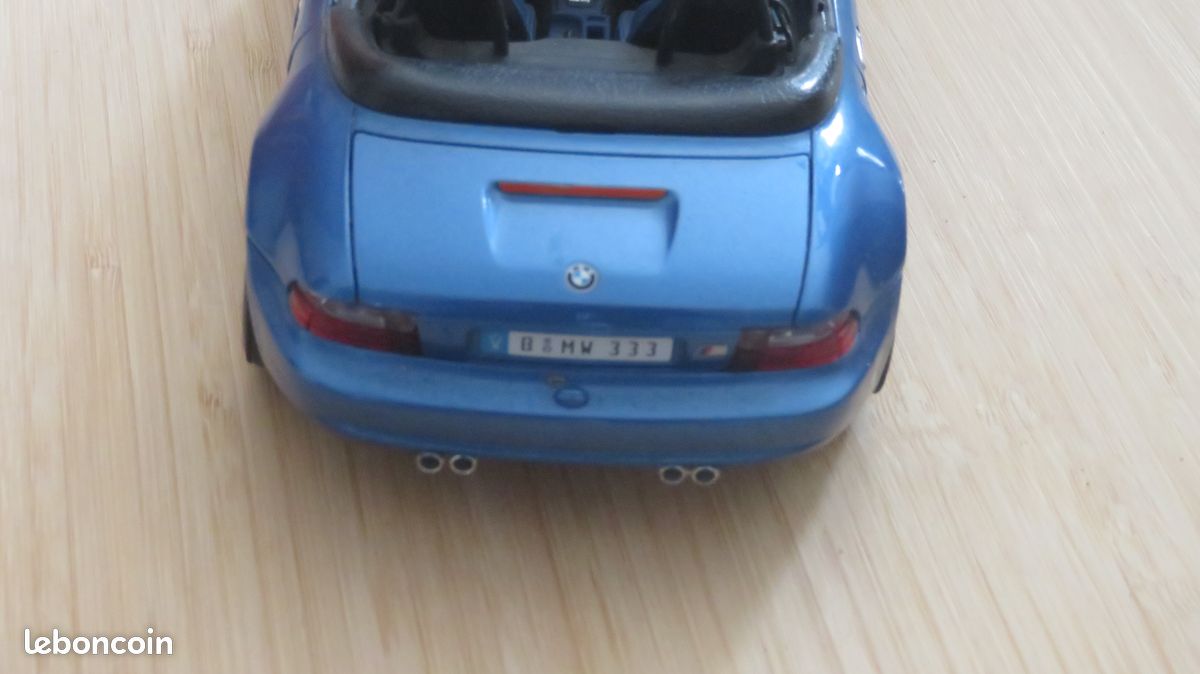 Burago 1/18 BMW M Roadster 1996 – Bleue – Miniature Voiture De Collection