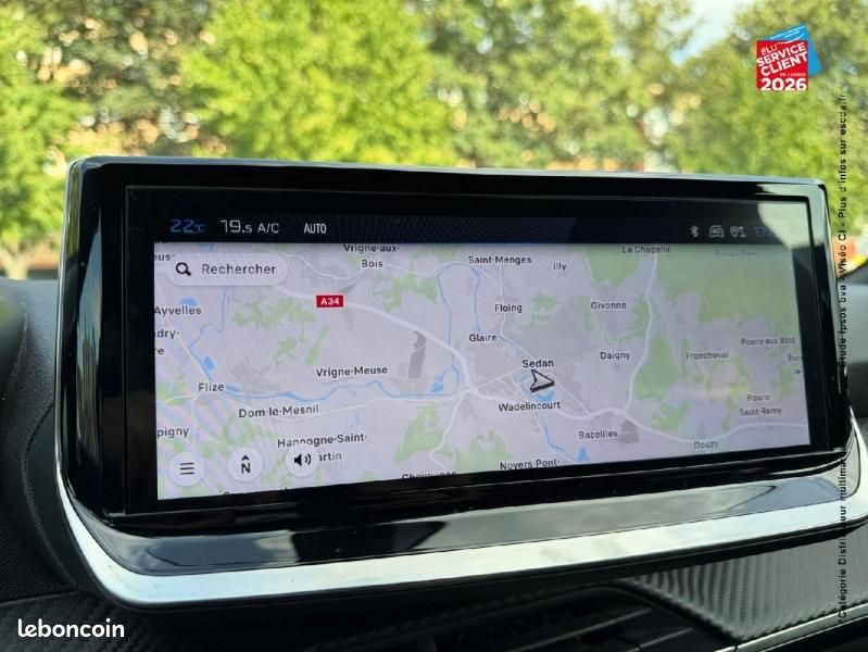 Peugeot 2008 1.2 Hybrid 136ch Allure e-DCS6 (image 29)