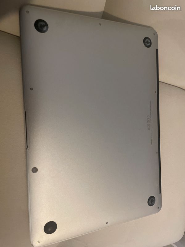 MacBook Air 13” (2014) en parfait état de fonctionnement – Core i5, 4 Go RAM (image 2)