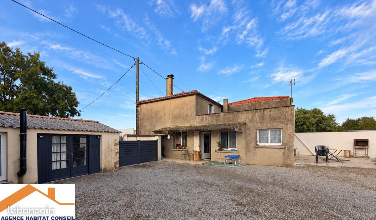 Maison 3 pièces 79 m² · à Saint-Étienne-du-Bois · 79 m² · 167 000 €