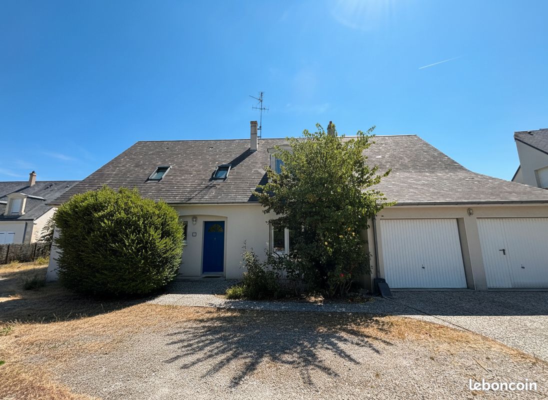 Maison 8 pièces 232 m² · à Chambray-lès-Tours · 232 m² · 462 000 €