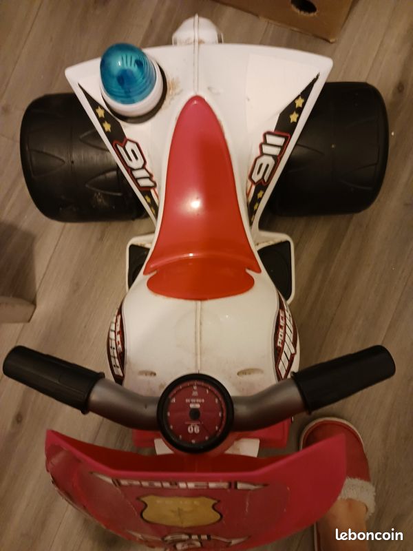 Vend quad électrique fille (image 1)
