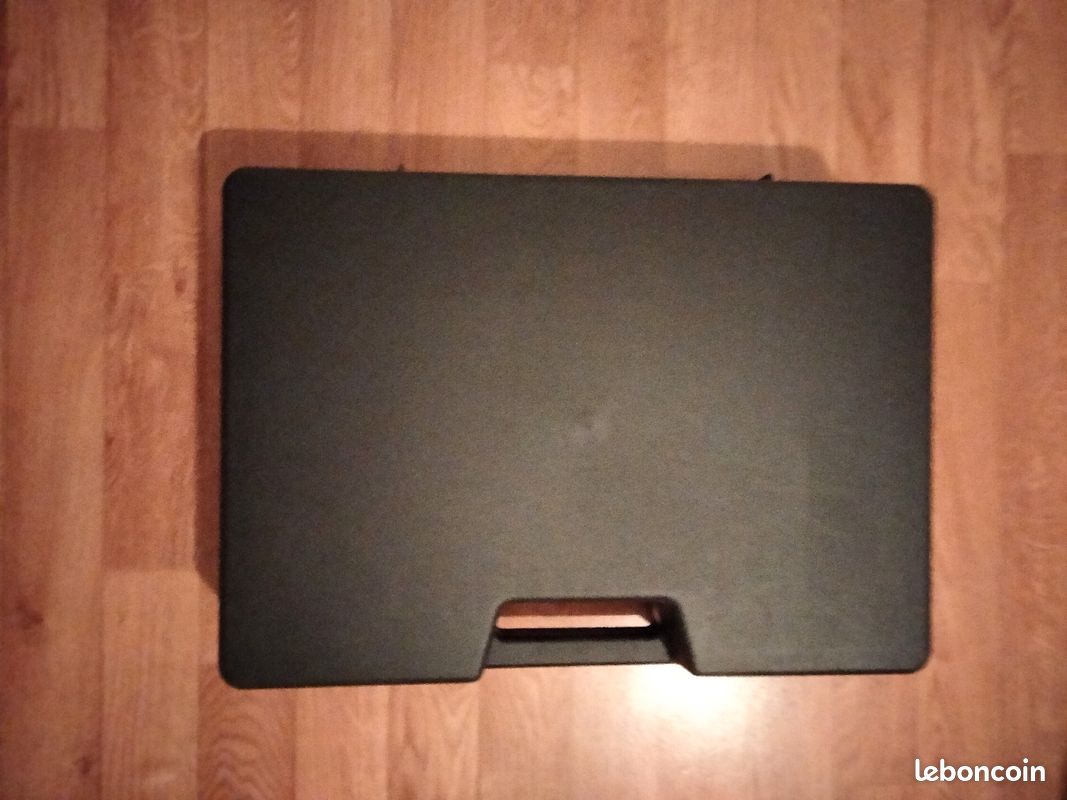 Mallette portable a outil vide (image 2)