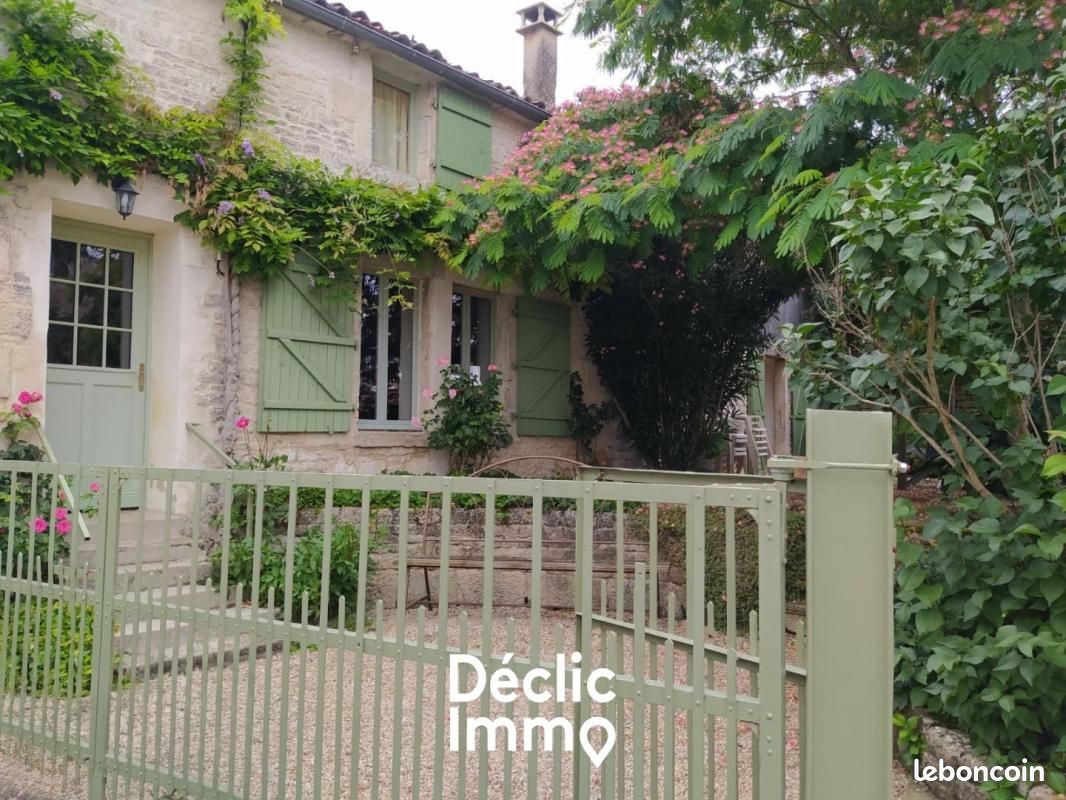 Maison 8 pièces 171 m² · à Benet · 171 m² · 239 500 €