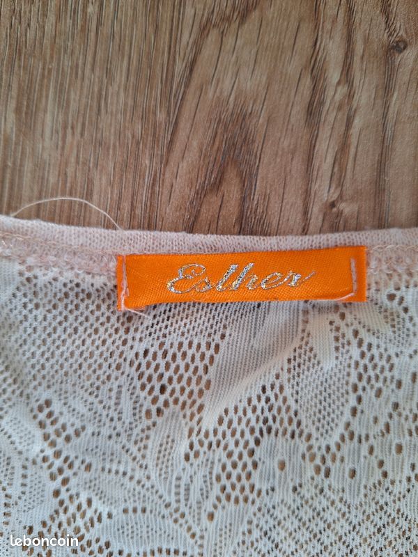 Tee-shirt Ester taille M (image 3)