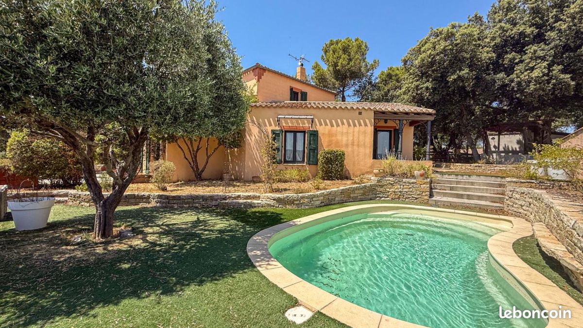 Maison 8 pièces 198 m² · à Carcassonne · 198 m² · 380 000 €