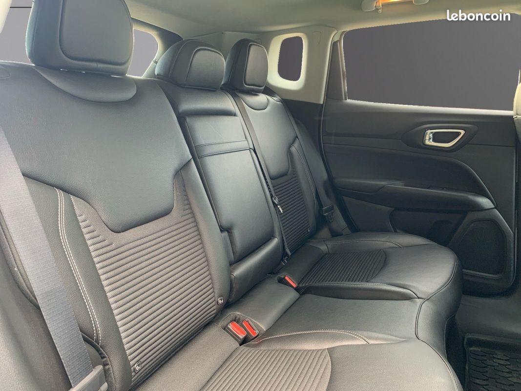 JEEP Compass 1,5 T4 Hybrid 130 Ch 2WD DCT7 Night Eagle - Virtual Cockpit - Caméra de Recul - Clim Bizone - Garan (image 12)
