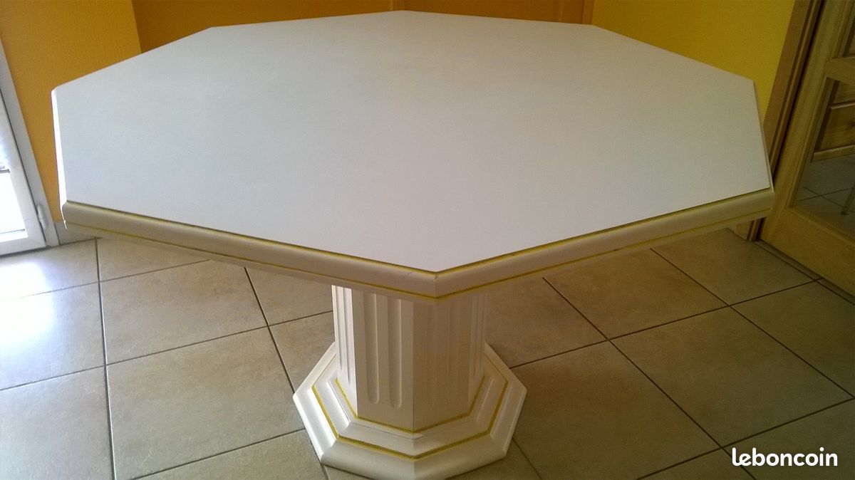 Table chene massif octogonale (image 1)