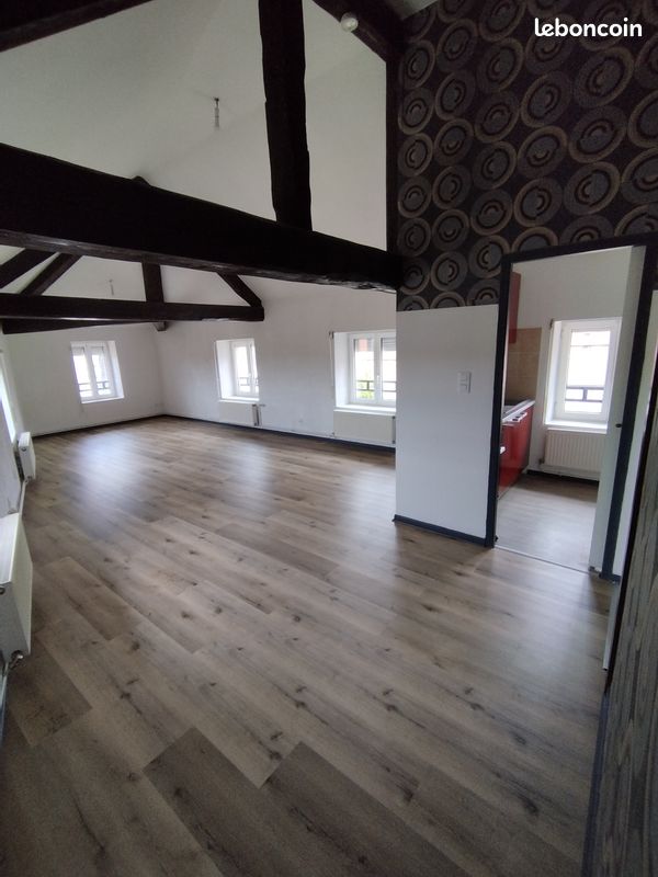 Appartement 3 pièces 73 m² · à Charmes · 73 m² · 500 €/mois