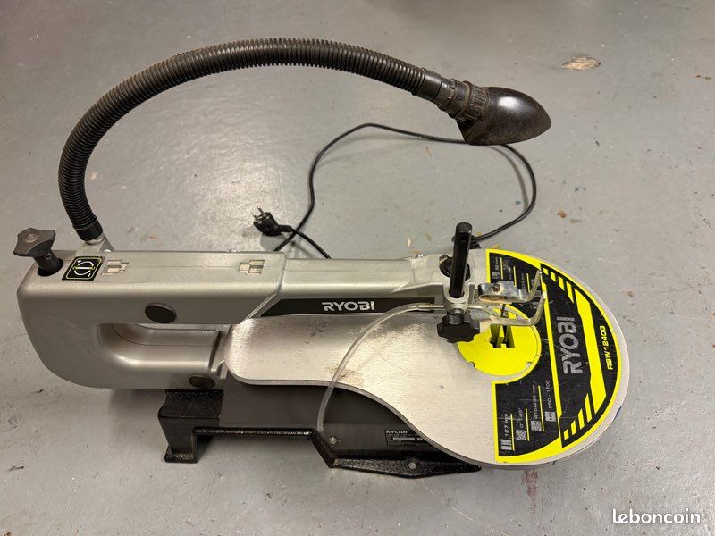 Ryobi scie Chantourner (image 1)