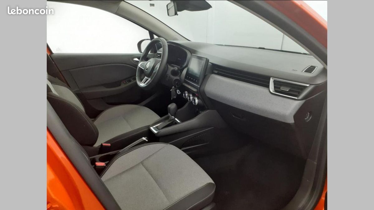 Renault Clio V E-Tech full hybrid 145 Evolution (image 8)