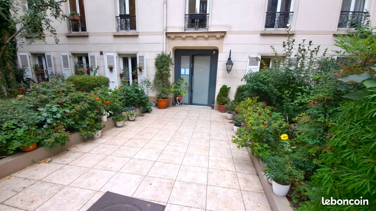 Appartement 1 pièce 13 m² · à Paris · 13 m² · 550 €/mois