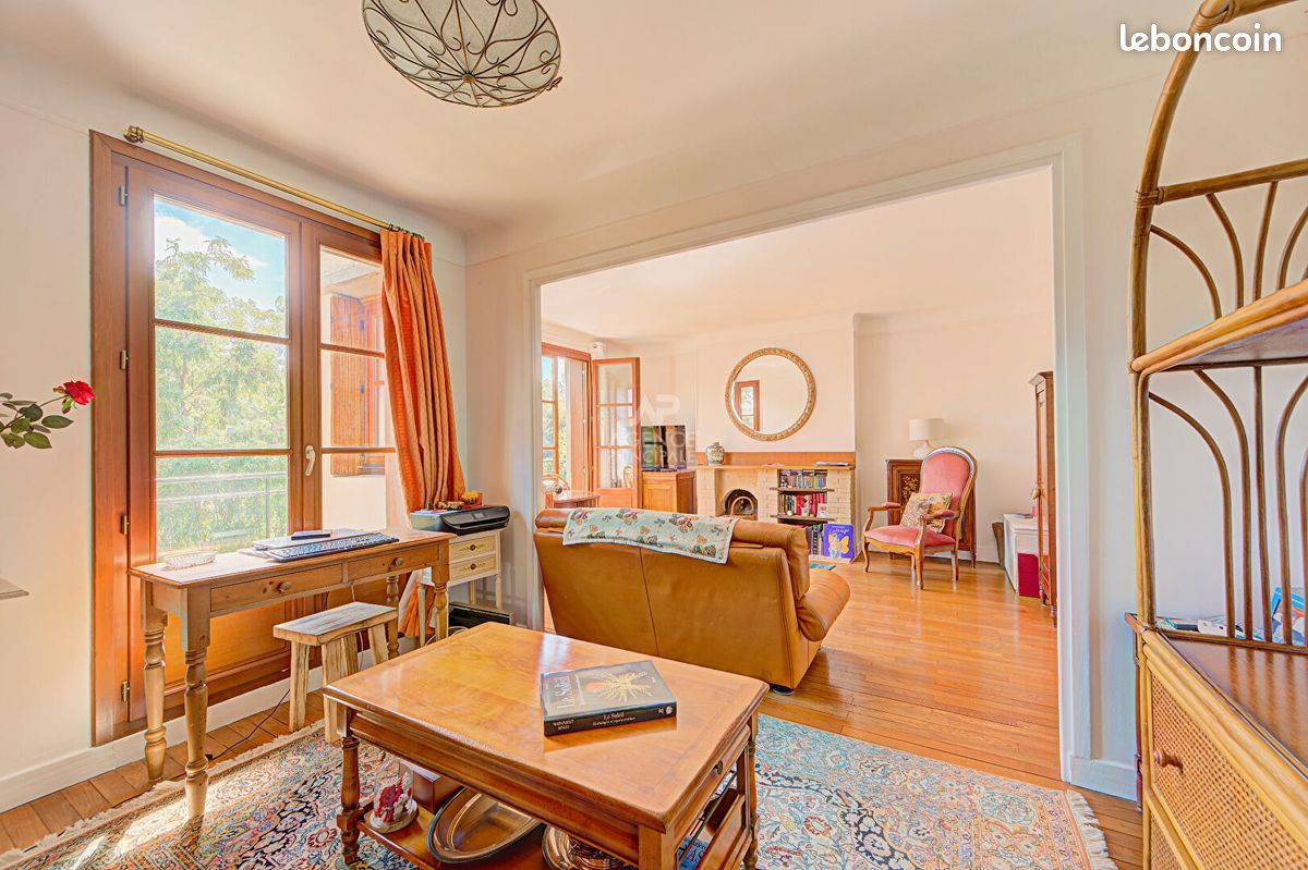 Appartement 4 pièces 71 m² · à Saint-Germain-en-Laye · 71 m² · 420 000 €