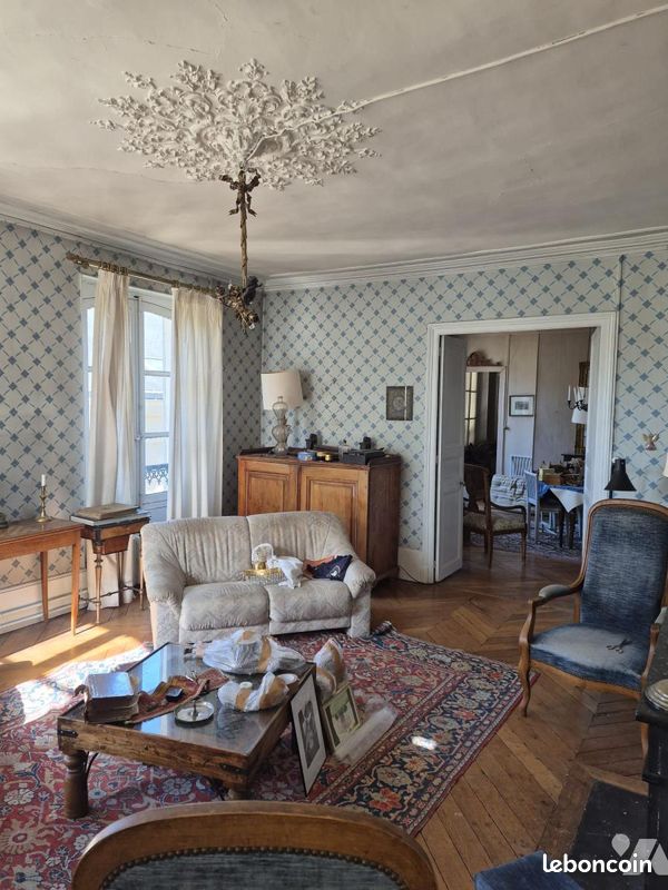 Appartement 5 pièces 141 m² · à Versailles · 141 m² · 847 275 €