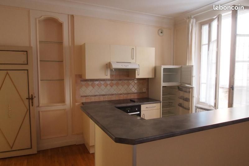 Appartement 3 pièces 85 m² · à Albi · 85 m² · 741 €