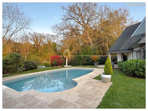 Propriété 7 pièces 180 m²