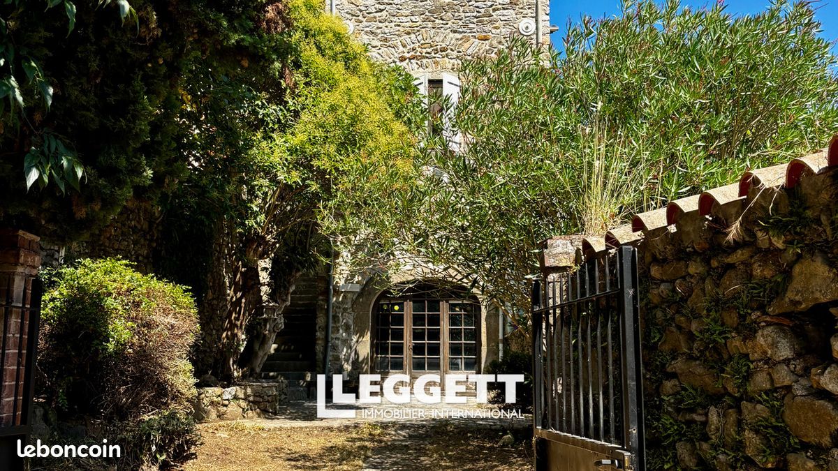 Maison 7 pièces 180 m² · à Meyrannes · 180 m² · 135 000 €